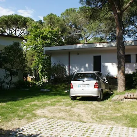 Flat In Lignano Pineta Apartamento