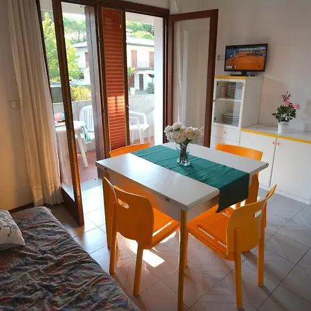 Flat In Lignano Pineta 公寓 *