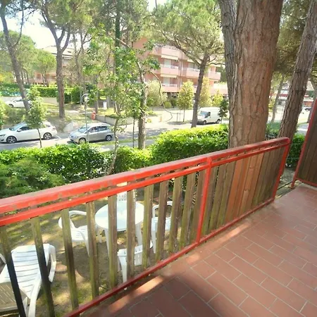 公寓 Flat In Lignano Pineta 利尼亚诺萨比亚多罗